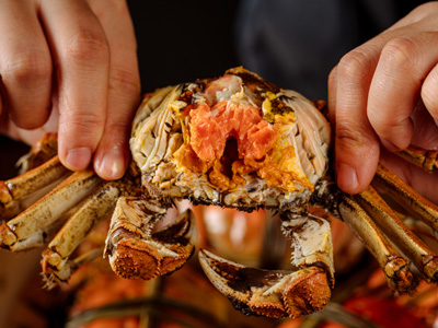 给你一堆大闸蟹 你能吃出几只是阳澄湖产的！