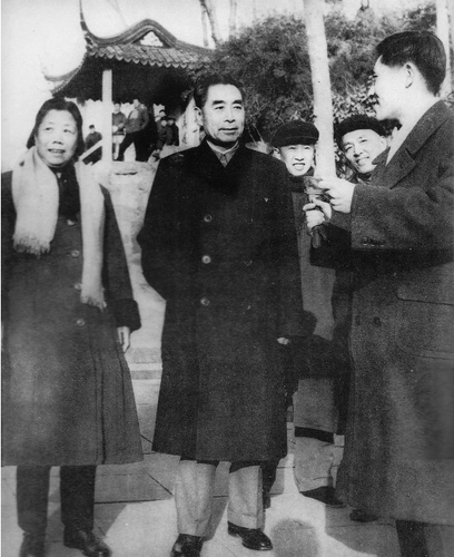 一九六三年一月周恩来邓颖超同志在苏州视察